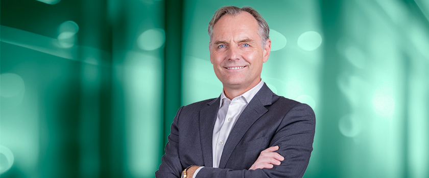 Thematic strategies in the face of disruptive events